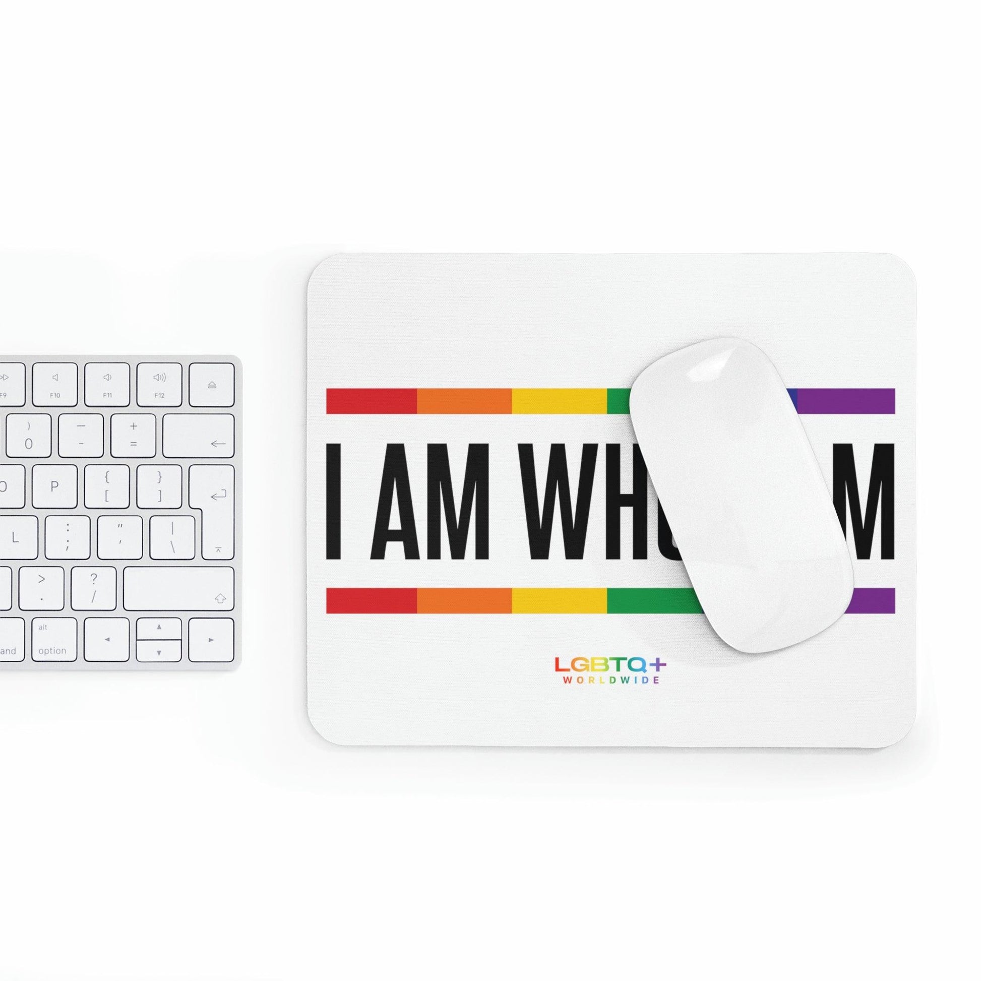 LGBTQWorldwide - ,,I AM WHO I AM'' Mauspad All, Desk, Home & Living, Mouse pad, Mouse Pads, Mousepad, tech lgbtq Bekleidung Accessoires unisex Zubehör