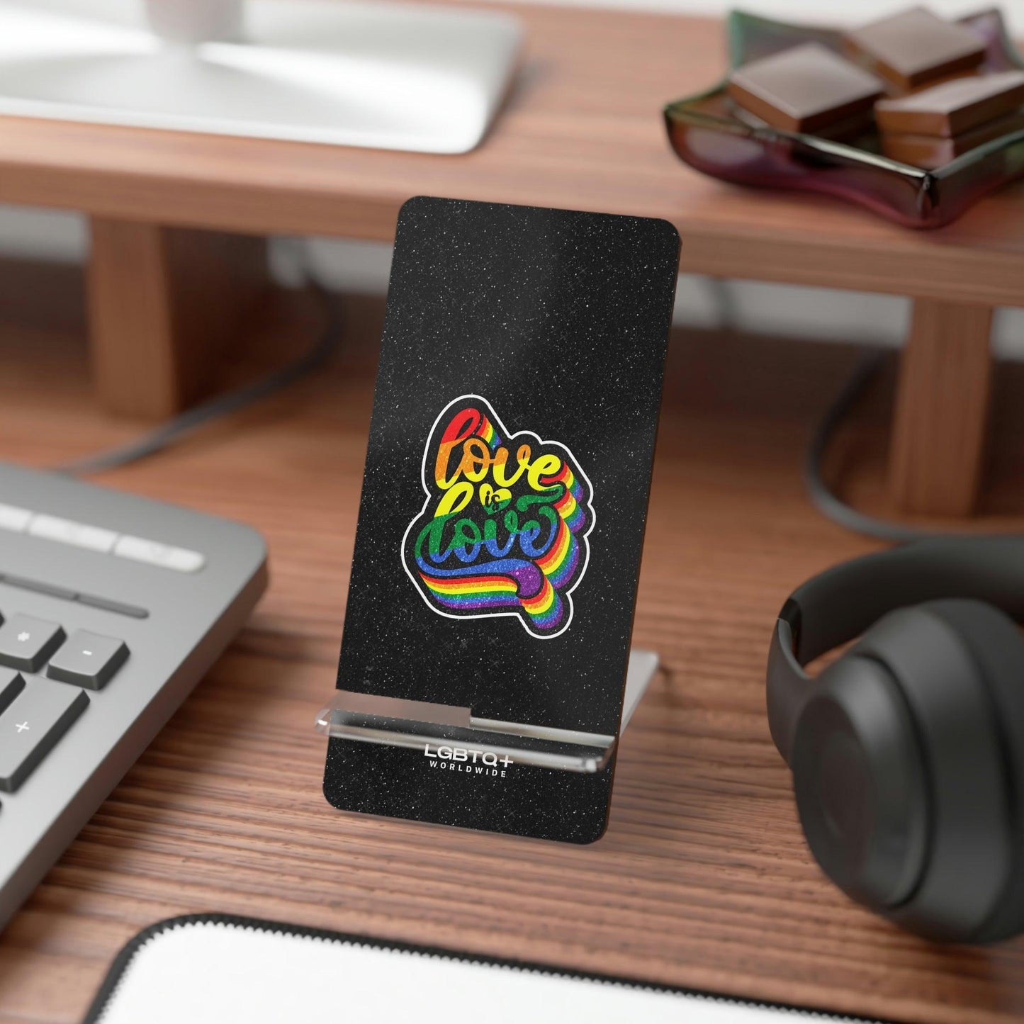 LGBTQWorldwide - ,,LOVE" Handyhalter für Smartphones Accessories, all, Desk, Phone accessory, stand, tech, Tech Accessories lgbtq Bekleidung Accessoires unisex Zubehör