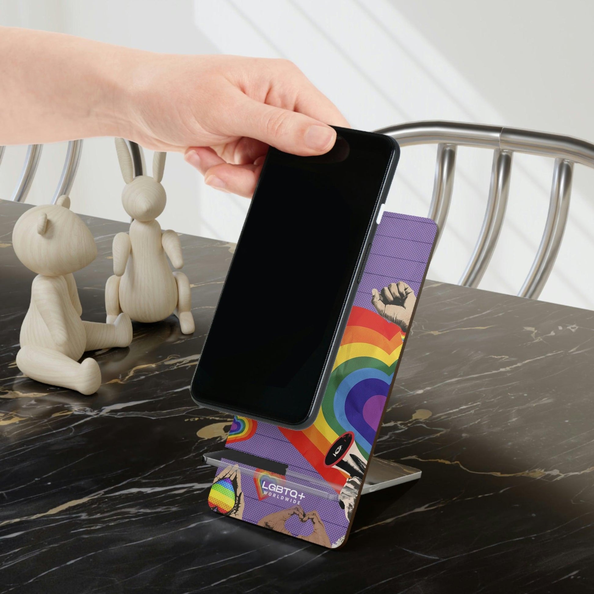 LGBTQWorldwide - ,,REGENBOGEN HERZ" Handyhalter für Smartphones Accessories, All, Desk, Phone accessory, stand, tech, Tech Accessories lgbtq Bekleidung Accessoires unisex Zubehör