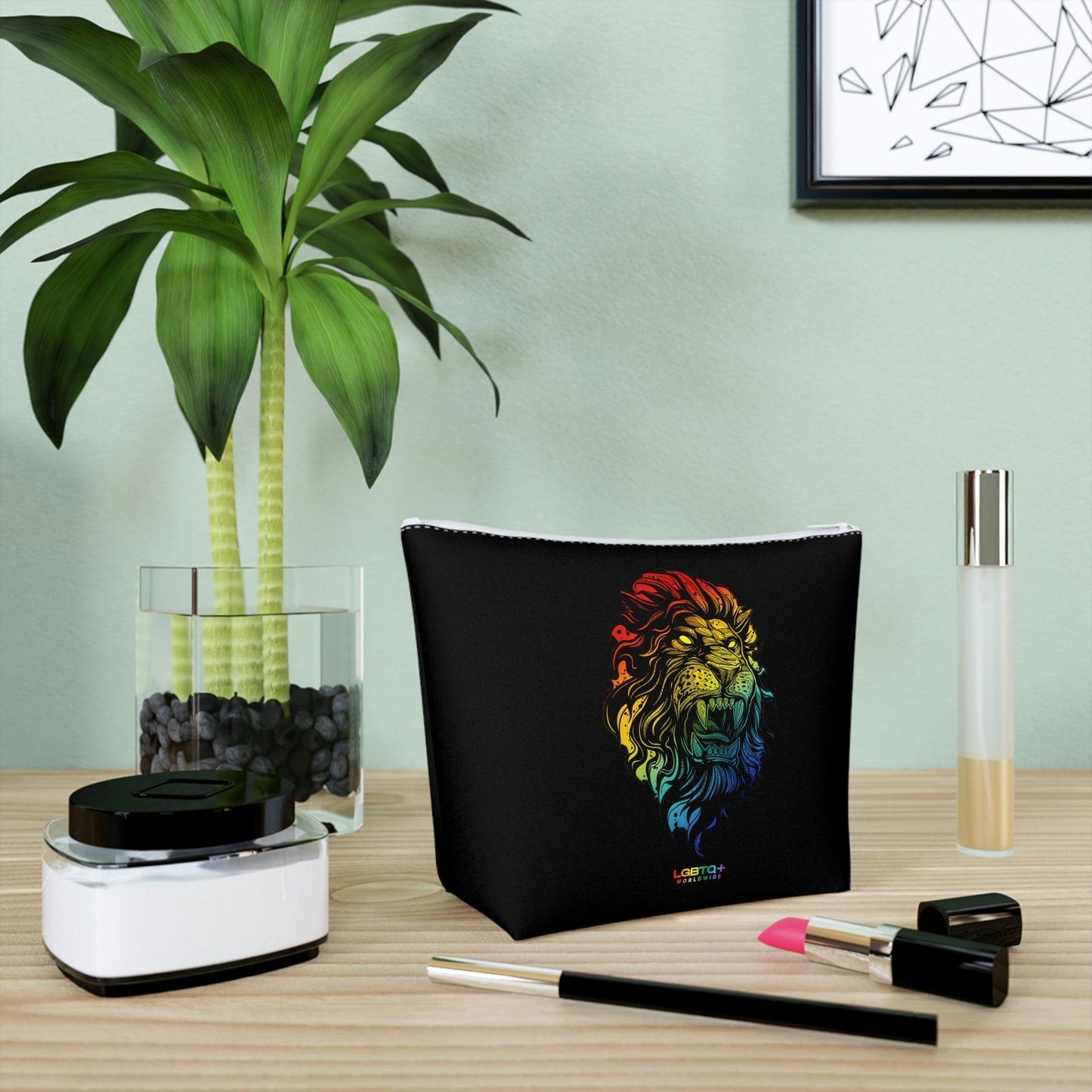 LGBTQWorldwide - ,,STARKER LÖWE" Kosmetiktasche Accessories, all, All Over Print, AOP, bag, Cosmetics, Home, Pouches, Sublimation, Travel Accessories, With zipper lgbtq Bekleidung Accessoires unisex Zubehör